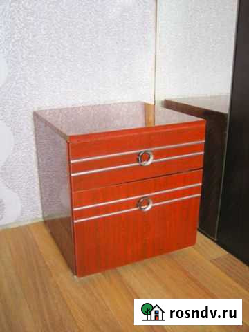 Тумбочка прикроватная.Полированная Геленджик - изображение 1