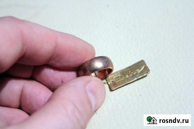 Кольцо обручальное под золото №5 (16мм) новое Новосибирск - изображение 1