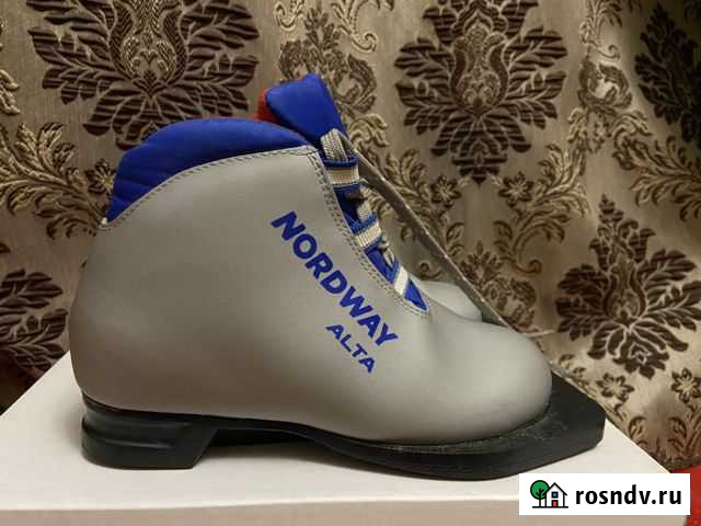 Лыжные ботинки р-р 30 Курск - изображение 1