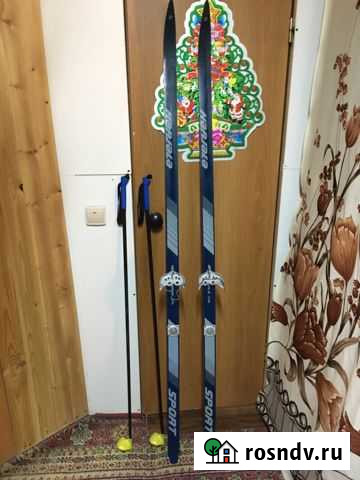 Деревянные лыжи Karjala с пластиковыми палками Обнинск - изображение 1