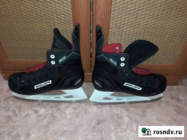 Хоккейные коньки bauer 42 размер Череповец - изображение 1