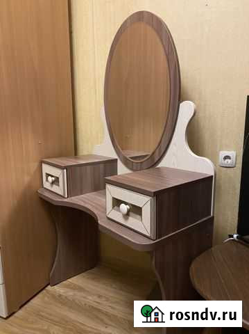 Туалетный столик с зеркалом Санкт-Петербург - изображение 1