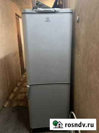 Холодильник indesit Ленинск-Кузнецкий - изображение 1