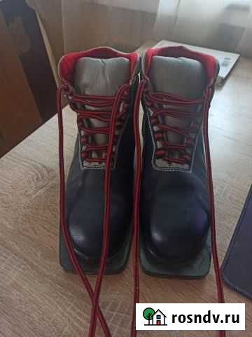 Лыжные ботинки 37го размера Новосибирск - изображение 1