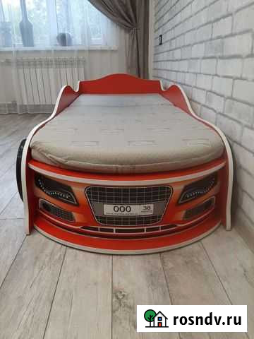 Детская кровать машина с матрасом Ангарск - изображение 1