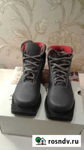 Лыжные ботинки Уварово - изображение 1