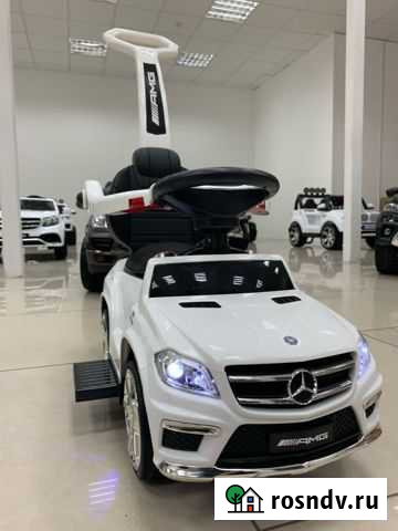 Машинка каталка толокар Mercedes GL63 белый Брянск - изображение 1