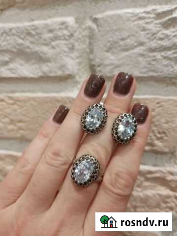 Серьги и кольцо комплект с кристаллами Санкт-Петербург - изображение 1