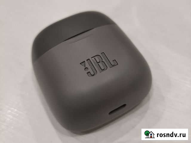 Зарядный кейс JBL Tune 225TWS Ижевск - изображение 1