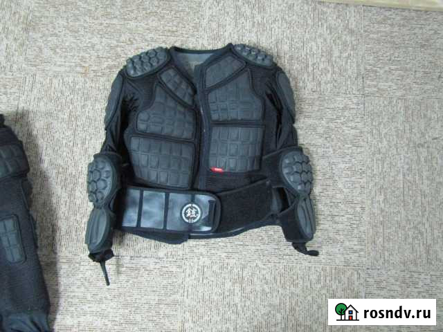 Защитная экипировка для горного катания лыжи\борд Красная Поляна - изображение 1