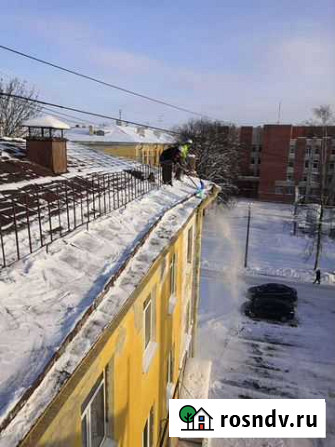 Чистка кровли от снега Санкт-Петербург - изображение 1