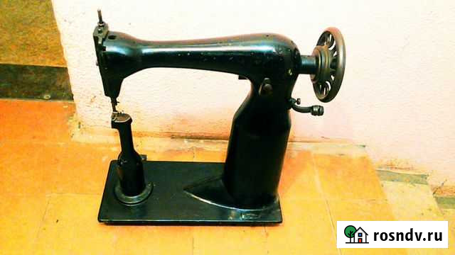 Старинная сапожная швейная машина Луга - изображение 1