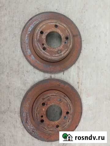 Задние тормозные диски mercedes 124 Навля - изображение 1