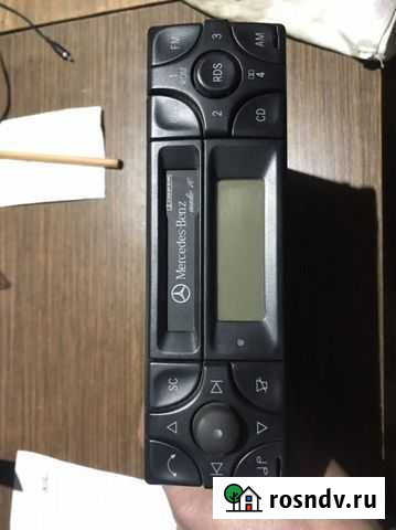 Оригинальный магнитофон w210 мерседес Советск - изображение 1