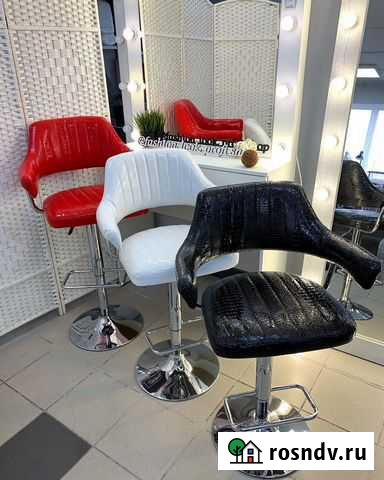 Стулья визажиста (барные) в ассортименте Ухта - изображение 1