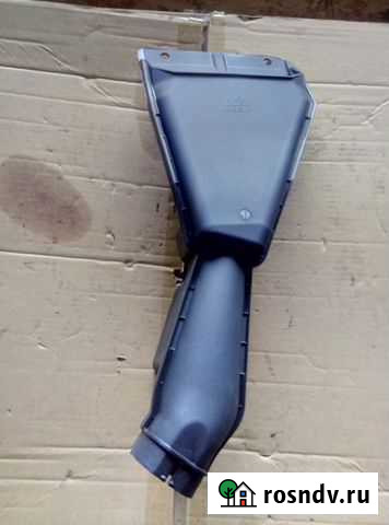 Воздухозаборник Mitsubishi Lancer 9 MN135194 Железнодорожный - изображение 1