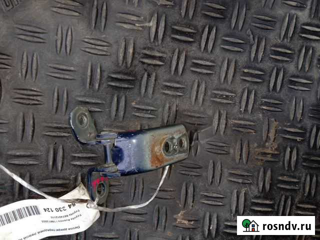 Петля двери передней правой на Тойота Авенсис 1999 Кириши - изображение 1