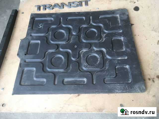 Крышка аккумулятора Ford Transit обычный грузовой Домодедово - изображение 1