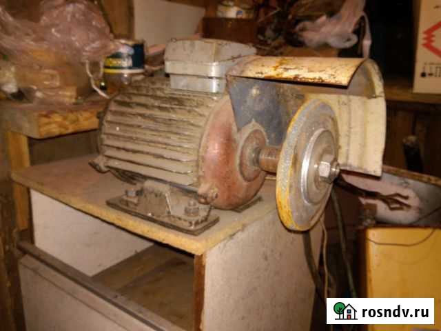 Точило с защитой и рубильником Хотынец - изображение 1