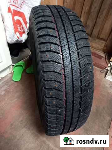 Зимняя резина r15 205 70 Тарко-Сале - изображение 1