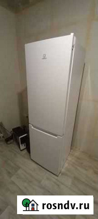 Холодильник indesit Новая Усмань - изображение 1