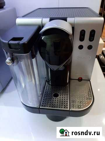 Капсульная кофемашина Delonghi Nespresso Lattissim Евпатория - изображение 1