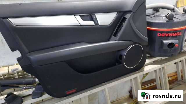 Обивка двери Мерседес w 204 Энем - изображение 1