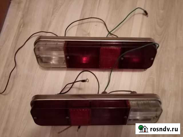 Задние фонари автомобиля москвич Сеща - изображение 1