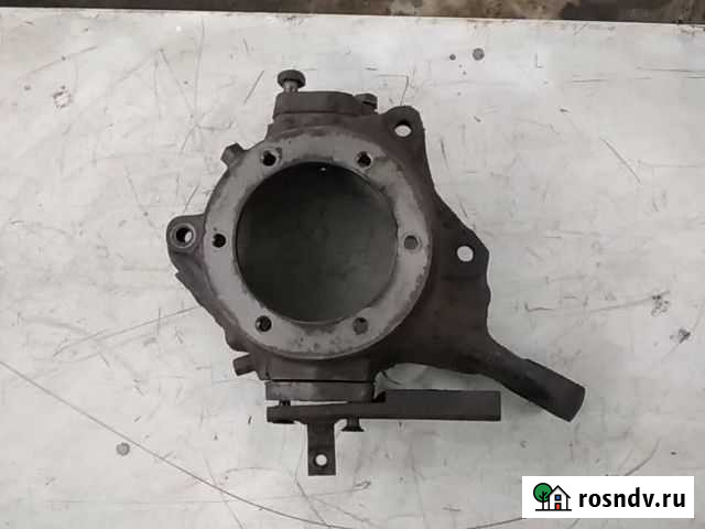 Land Rover Discovery I поворотный кулак левый Краснознаменск - изображение 1