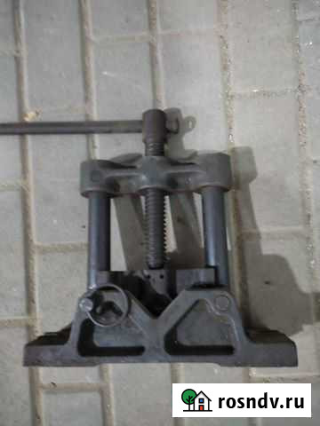 Тиски слесарные СССР 2шт Киров - изображение 1