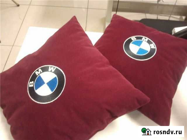 Машинная вышивка, подушки с логотипом авто шевроны Тюмень - изображение 1