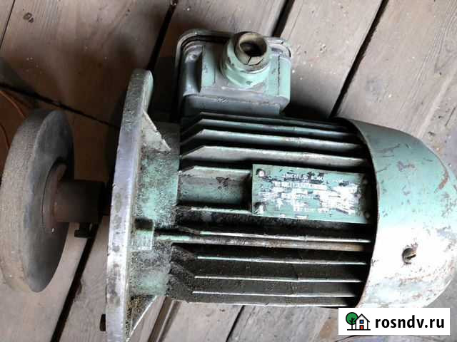 Продам б/у исправный электродвигатель 4ама71В4У3 Курган - изображение 1