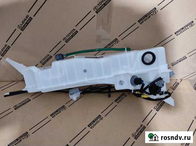 Бачок омывателя в сборе Toyota LC 200 Лыткарино - изображение 1