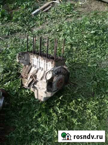 Двигатель узам-3317 объем 1700 см. куб Серебряные Пруды - изображение 1