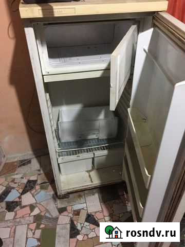 Холодильник Небуг - изображение 1