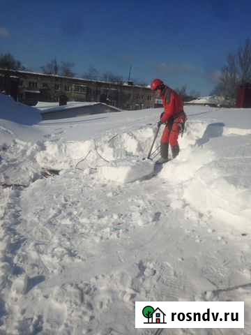 Уборка кровли от снега и наледи любой сложности Москва - изображение 1