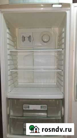 Холодильник electrolux 2м.доставка Тверь - изображение 1