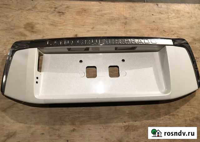 Накладка на заднию дверь прадо 150 Буйнакск - изображение 1