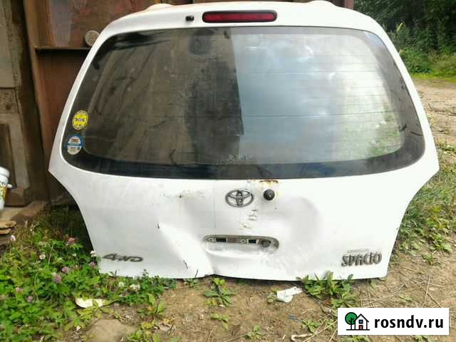 Продам 5 дверь тоета спасио (стекло целое ) Советская Гавань - изображение 1