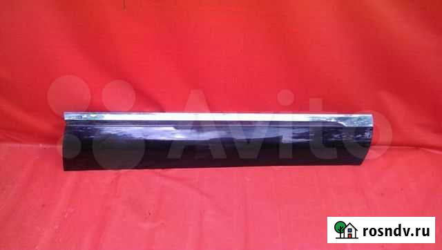 Накладка передней правой двери VW Touareg с 2010 Павловский Посад - изображение 1