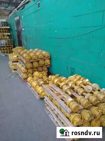 R320LC-7 поддерживающий каток 81E5-20031BG Кемерово - изображение 1