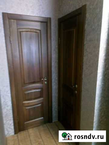 Деревянные двери окна лестницы из массива на заказ Саяногорск - изображение 1