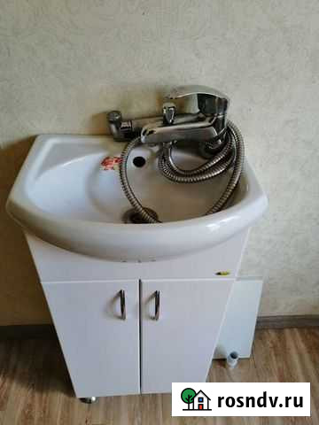 Тумба с раковиной, краном, с лейкой для биде Уйское - изображение 1