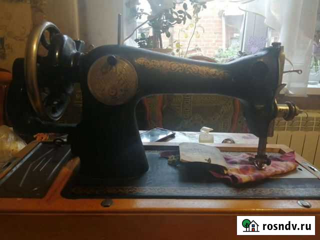 Швейная машина Подольск Строитель - изображение 1