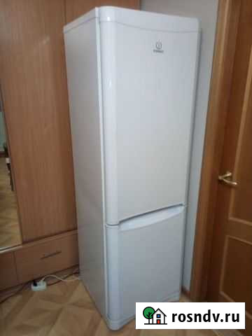 Холодильник бу indesit Мурманск - изображение 1