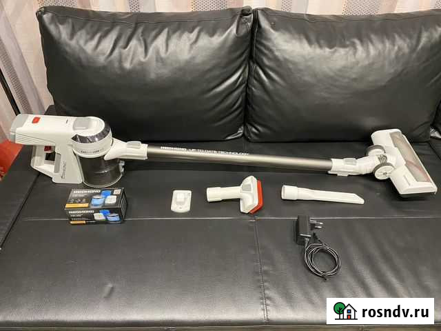 Беспроводной пылесос Redmond RV-UR360 Мурманск - изображение 1