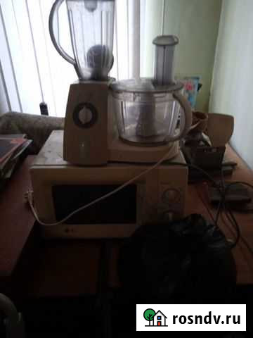 Кухонный комбайн и микроволновку бу Владикавказ - изображение 1