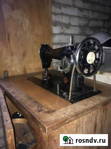 Швейная машинка из СССР Горняцкий - изображение 1