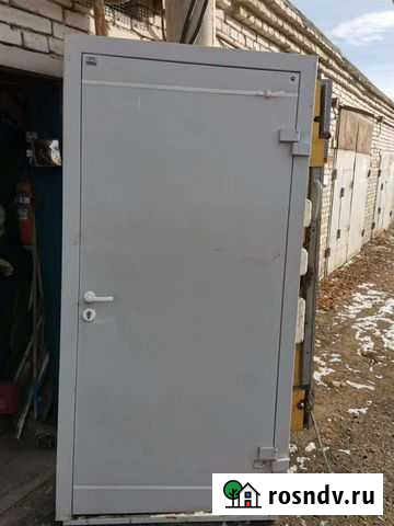 Металлическая дверь бу 920 2000 Курган - изображение 1