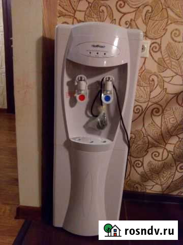 Кулер для воды HotFros V208, б/у Одинцово - изображение 1